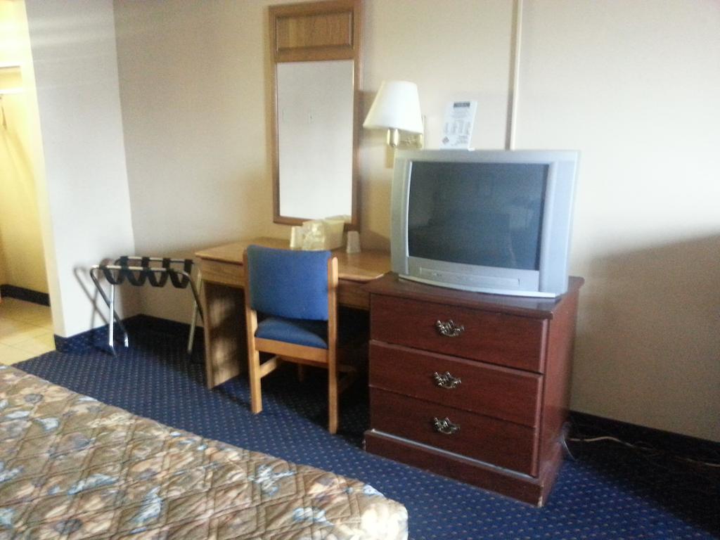 America'S Best Inn & Suites Clarksville Clarksville (Clark County) Bilik gambar